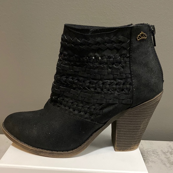 Fergalicious Shoes - Fergalicious Wanderer Black Ankle Bootie Size 7